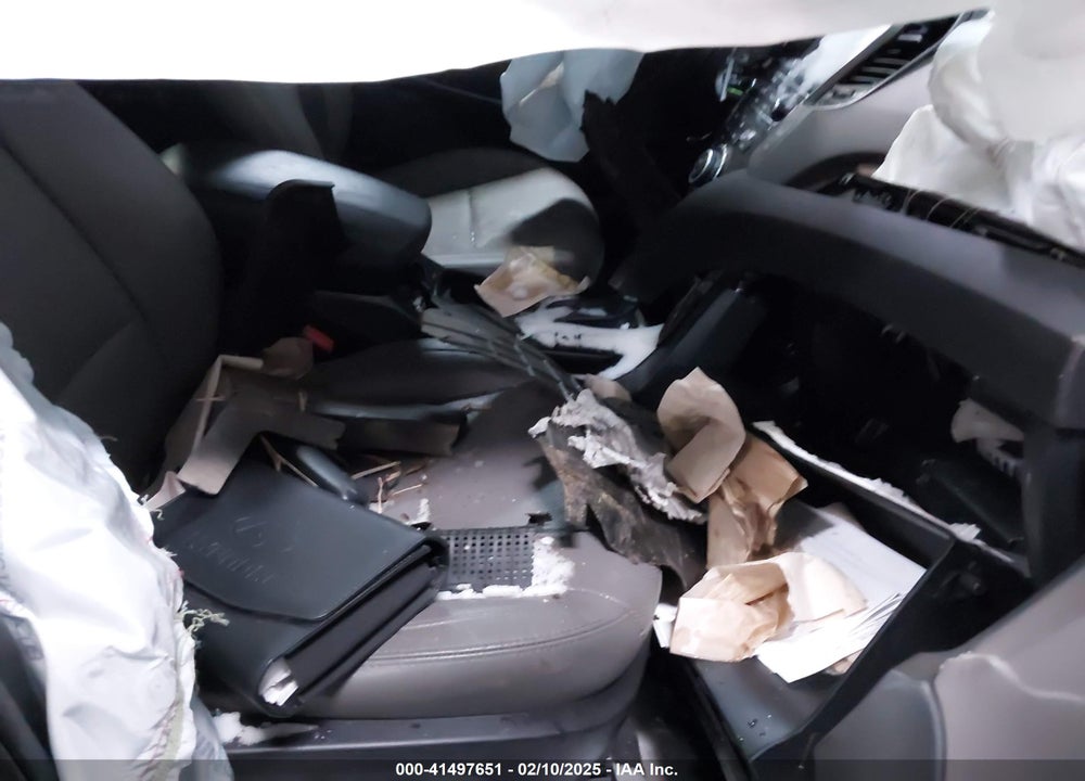 2018 HYUNDAI SANTA FE SPORT VIN: 5NMZUDLBXJH075211