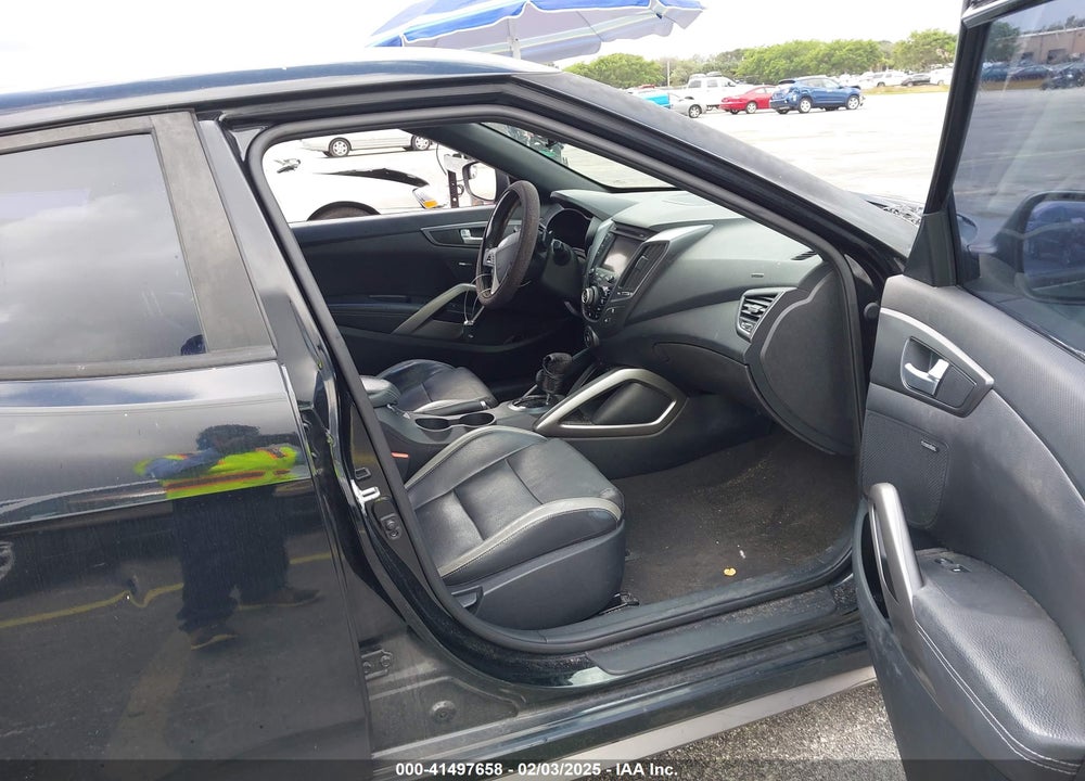 2016 HYUNDAI VELOSTER TURBO VIN: KMHTC6AE9GU302323
