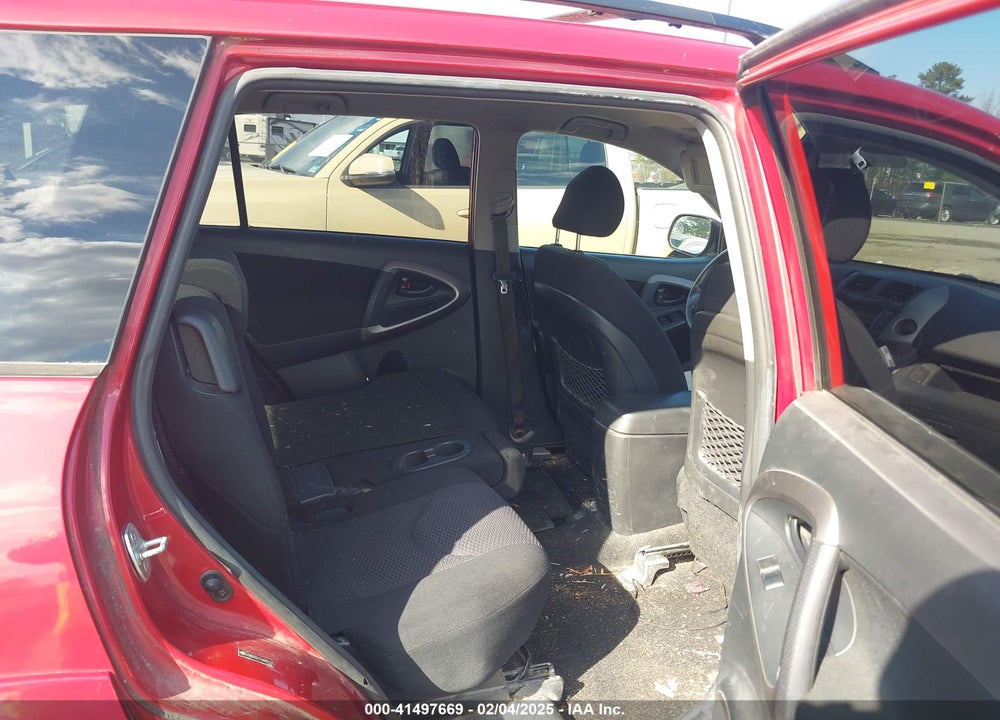 2006 TOYOTA RAV4 VIN: JTMBK32V766000922