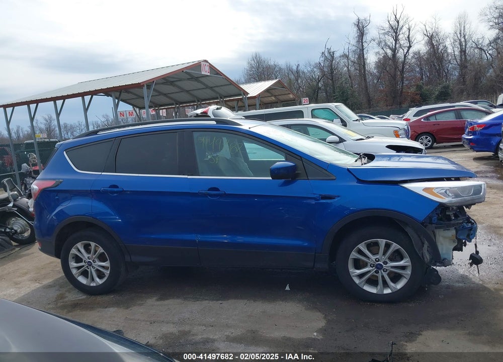 2017 FORD ESCAPE SE VIN: 1FMCU0GD9HUB28182