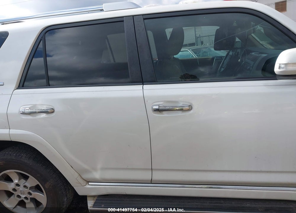 2011 TOYOTA 4RUNNER SR5 V6 VIN: JTEZU5JR5B5022745