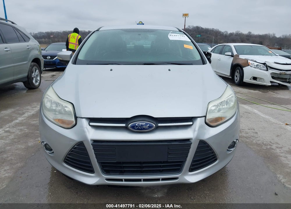 2014 FORD FOCUS SE VIN: 1FADP3F2XEL330912