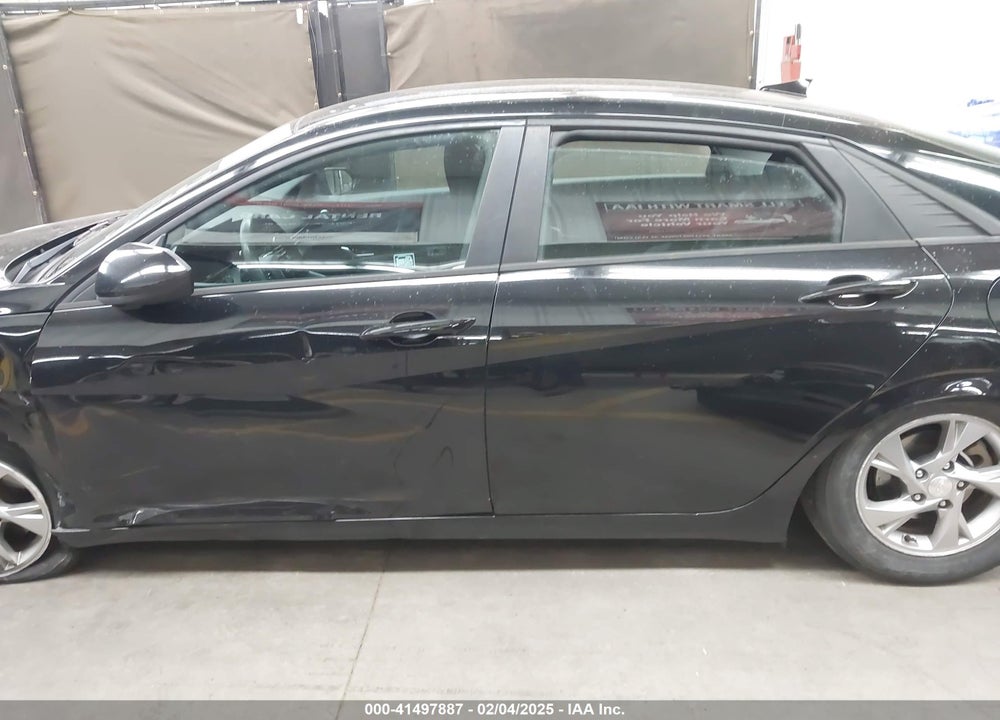 2021 HYUNDAI ELANTRA VIN: 5NPLL4AG8MH049429