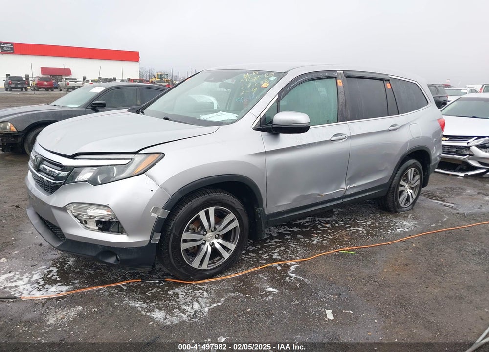 2017 HONDA PILOT VIN: 5FNYF5H49HB028902