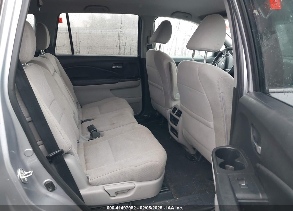 2017 HONDA PILOT VIN: 5FNYF5H49HB028902