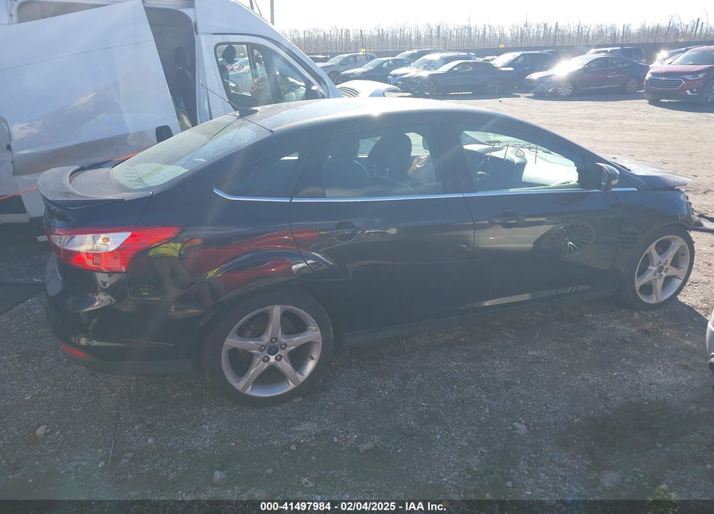 2013 FORD FOCUS VIN: 1FADP3J23DL330479