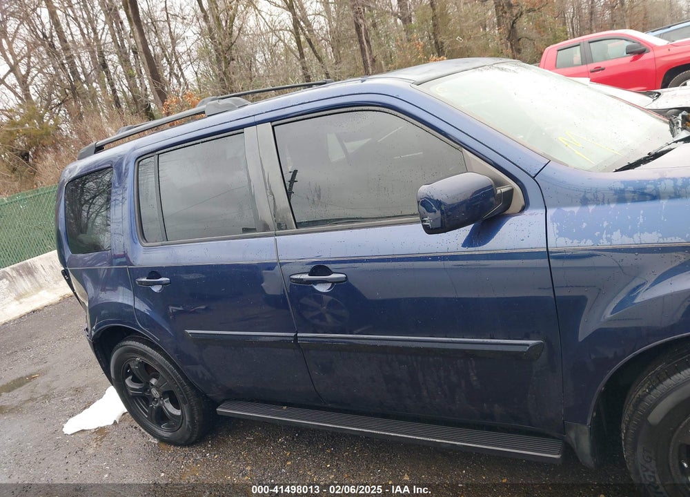 2013 HONDA PILOT EX-L VIN: 5FNYF4H74DB055195