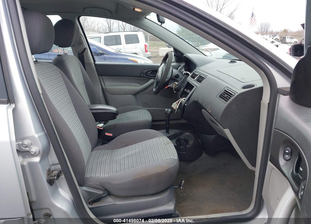 2007 FORD FOCUS S/SE/SES VIN: 1FAFP34N07W127583