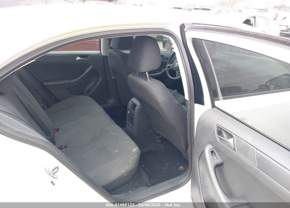 2014 VOLKSWAGEN JETTA VIN: 3VW2K7AJ2EM209986