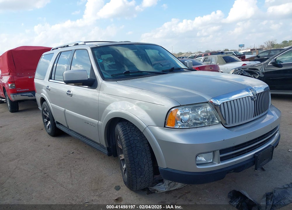 2005 LINCOLN NAVIGATOR VIN: 5LMFU275X5LJ13111