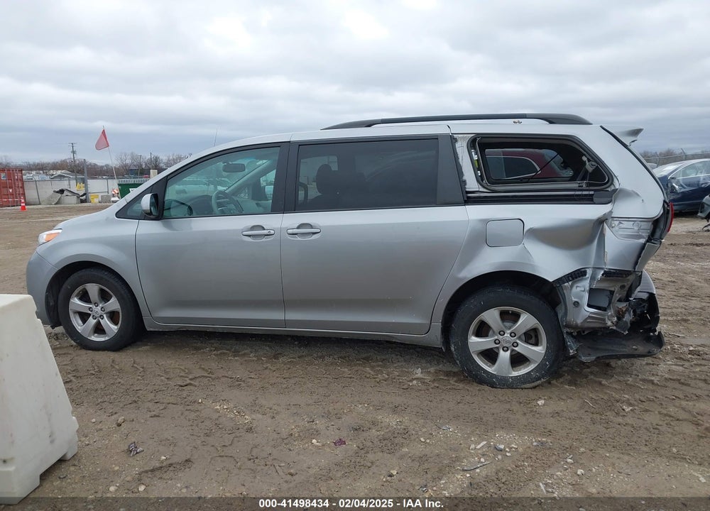 2011 TOYOTA SIENNA LE V6 VIN: 5TDKK3DC0BS003697