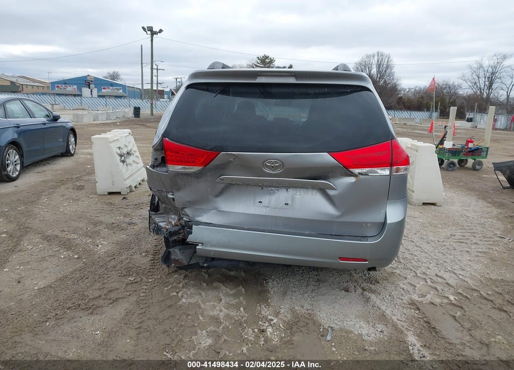 2011 TOYOTA SIENNA LE V6 VIN: 5TDKK3DC0BS003697