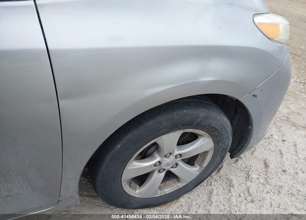 2011 TOYOTA SIENNA LE V6 VIN: 5TDKK3DC0BS003697