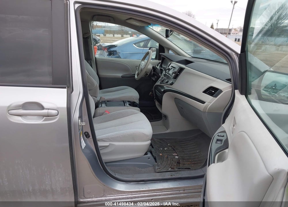 2011 TOYOTA SIENNA LE V6 VIN: 5TDKK3DC0BS003697