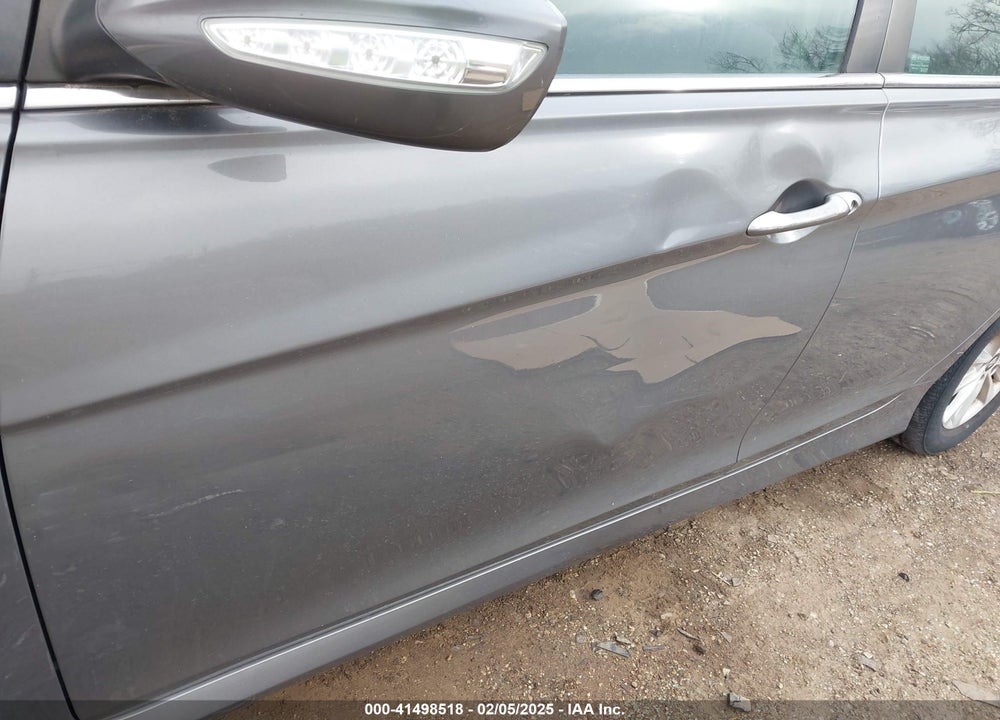 2014 HYUNDAI SONATA VIN: 5NPEB4AC7EH881838