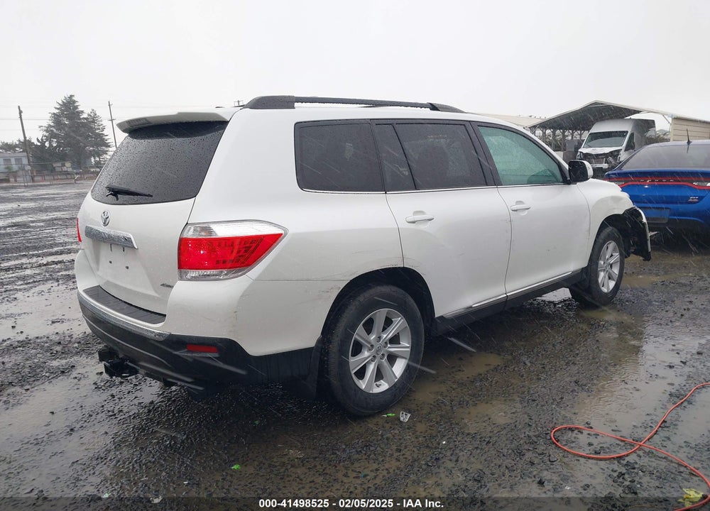 2011 TOYOTA HIGHLANDER SE V6 VIN: 5TDBK3EH7BS078357