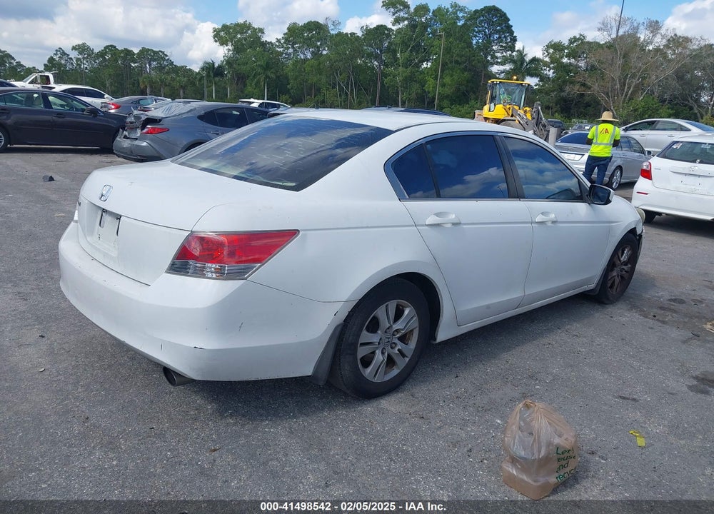 2009 HONDA ACCORD VIN: 1HGCP26499A043775