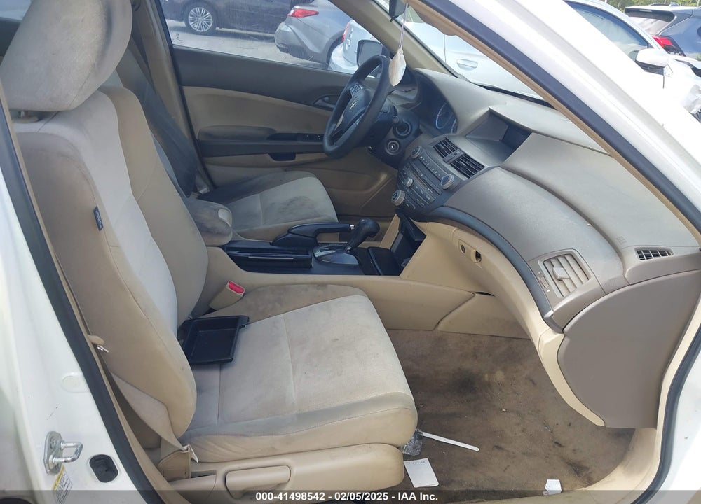 2009 HONDA ACCORD VIN: 1HGCP26499A043775