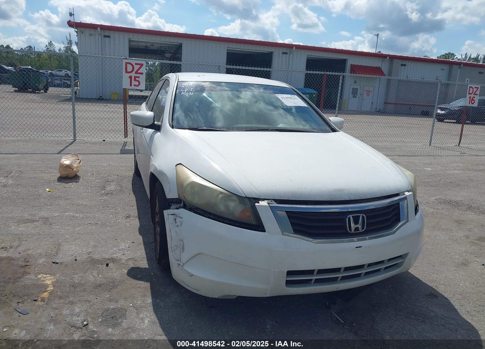 2009 HONDA ACCORD VIN: 1HGCP26499A043775