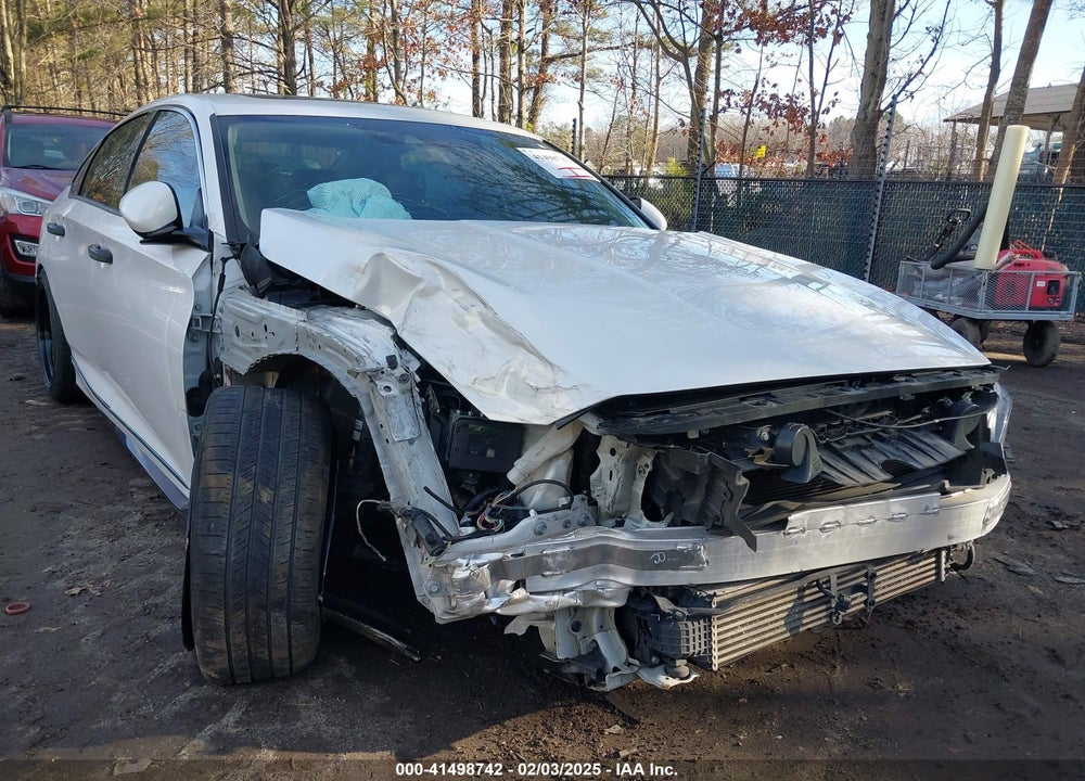2018 HONDA ACCORD TOURING 2.0T VIN: 1HGCV2F91JA028192