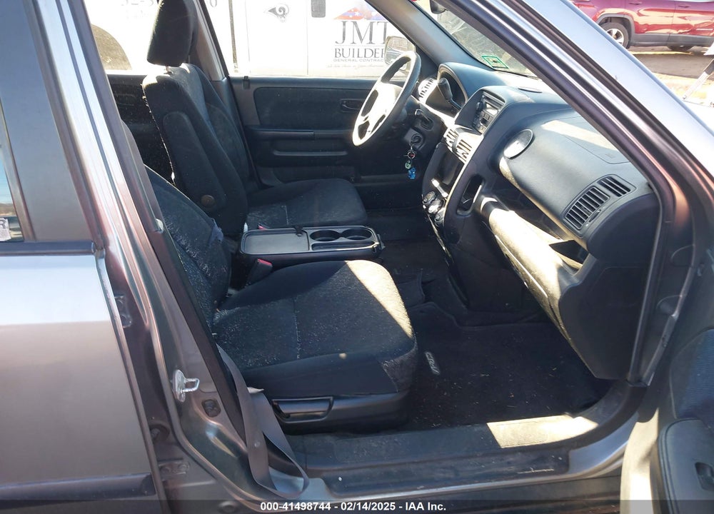 2005 HONDA CR-V LX VIN: JHLRD78595C058685