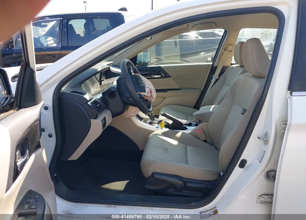 2017 HONDA ACCORD VIN: 1HGCR2F34HA194975