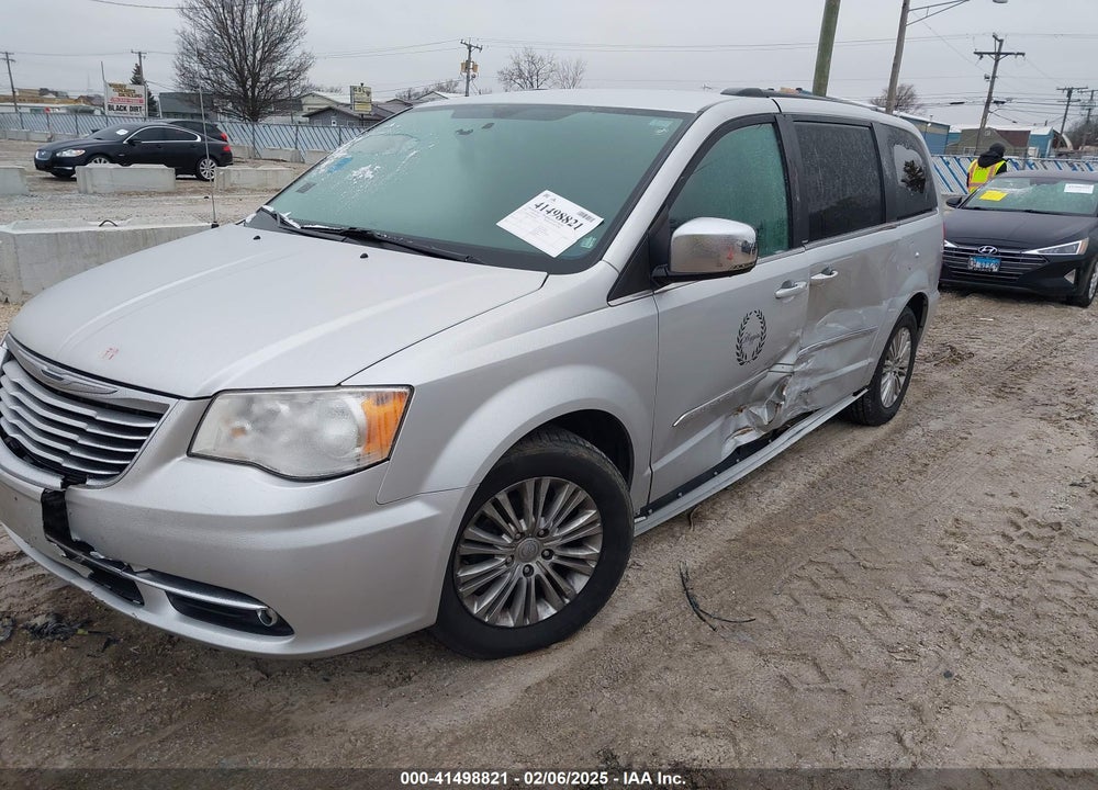 2011 CHRYSLER TOWN & COUNTRY TOURING-L VIN: 2A4RR8DG6BR746782