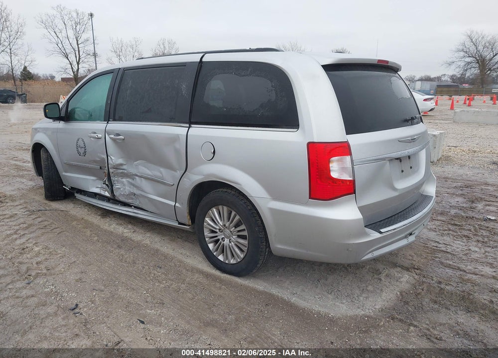 2011 CHRYSLER TOWN & COUNTRY TOURING-L VIN: 2A4RR8DG6BR746782