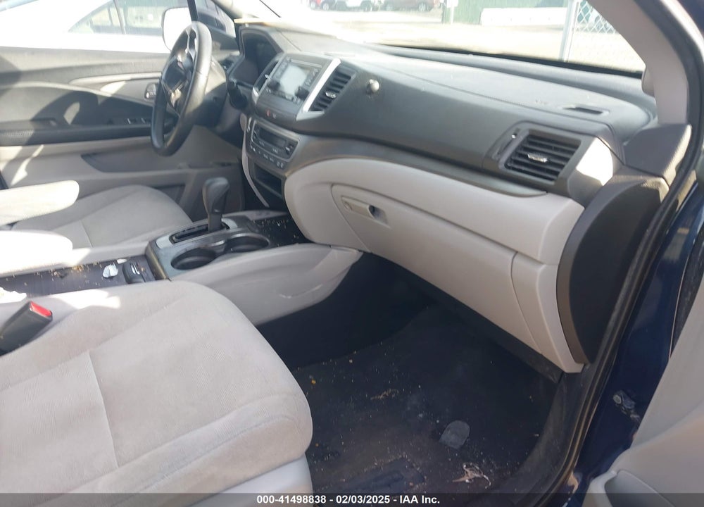 2019 HONDA PILOT LX VIN: 5FNYF5H1XKB026833