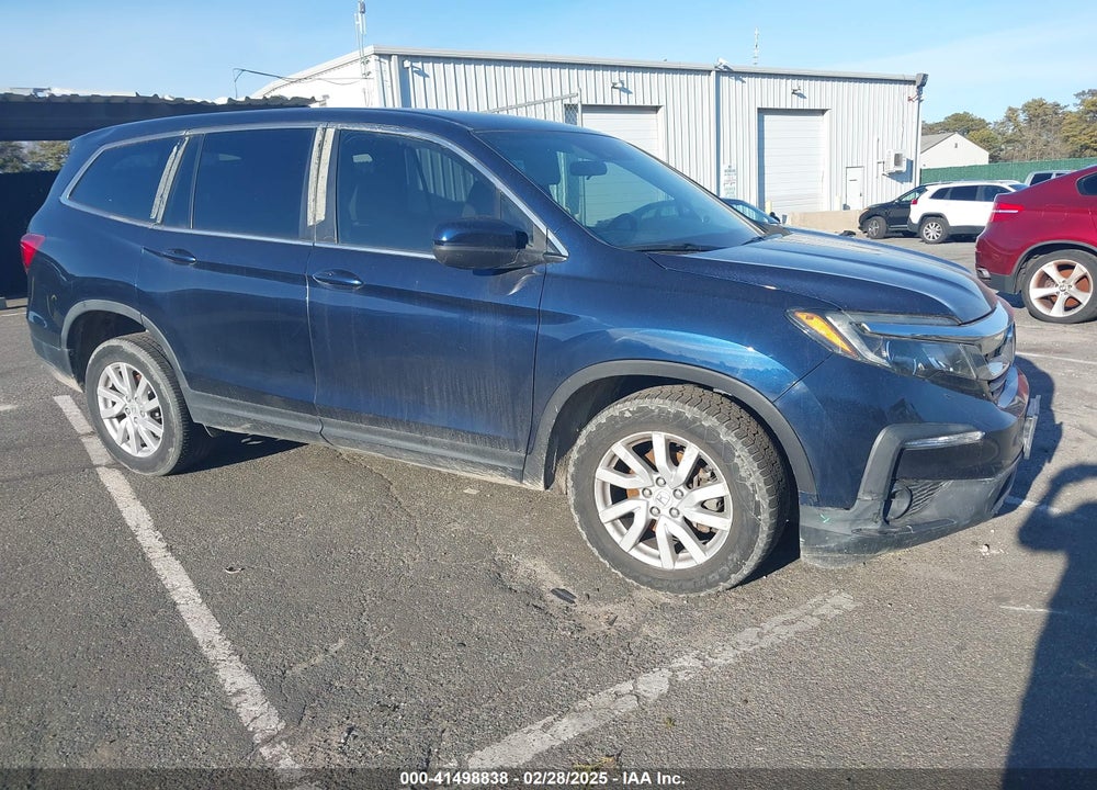 2019 HONDA PILOT LX VIN: 5FNYF5H1XKB026833