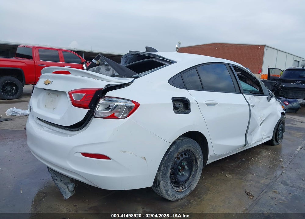 2019 CHEVROLET CRUZE VIN: 1G1BC5SM2K7121936