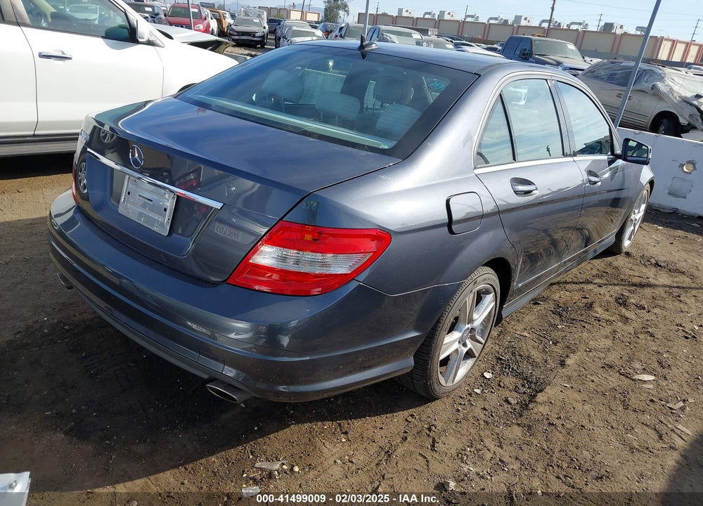 2011 MERCEDES-BENZ C 300 VIN: WDDGF5EB1BR175107