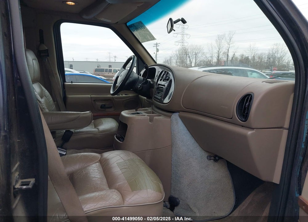 2000 FORD E-250 RECREATIONAL VIN: 1FDPE24L8YHC03162
