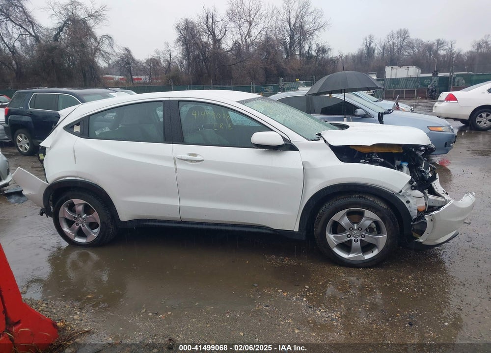 2022 HONDA HR-V AWD LX VIN: 3CZRU6H37NM722979