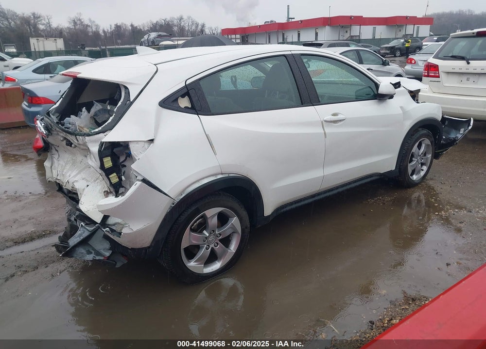 2022 HONDA HR-V AWD LX VIN: 3CZRU6H37NM722979