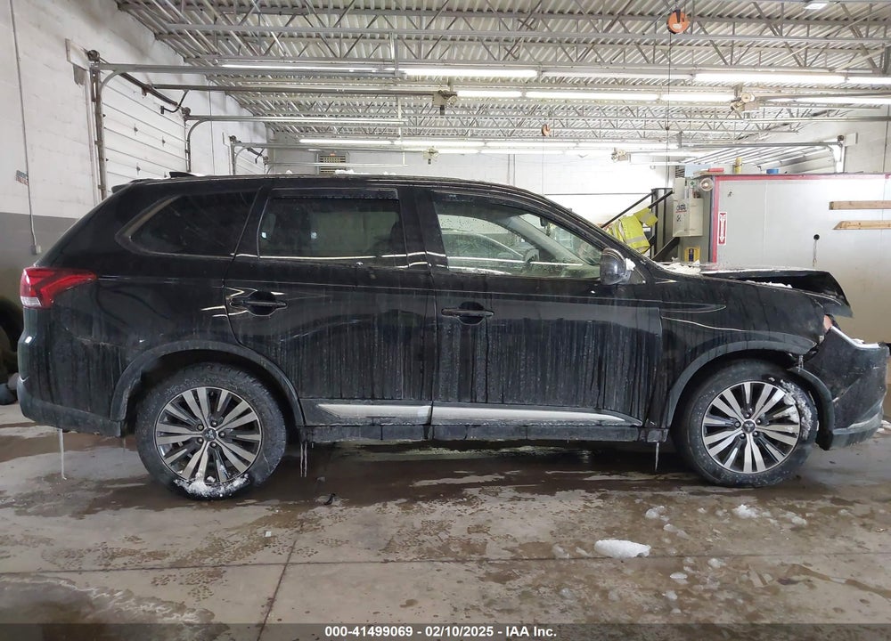 2019 MITSUBISHI OUTLANDER ES VIN: JA4AZ3A3XKZ033553