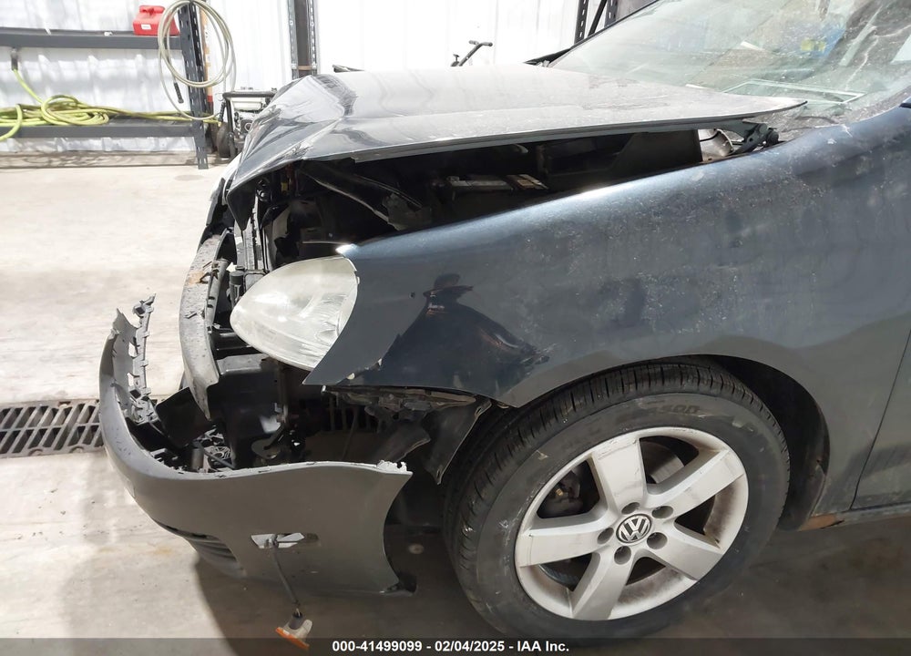 2009 VOLKSWAGEN JETTA VIN: 3VWJM71K79M016270
