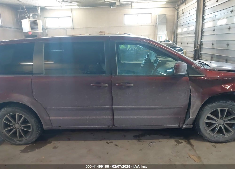2017 DODGE GRAND CARAVAN VIN: 2C4RDGCG1HR694695
