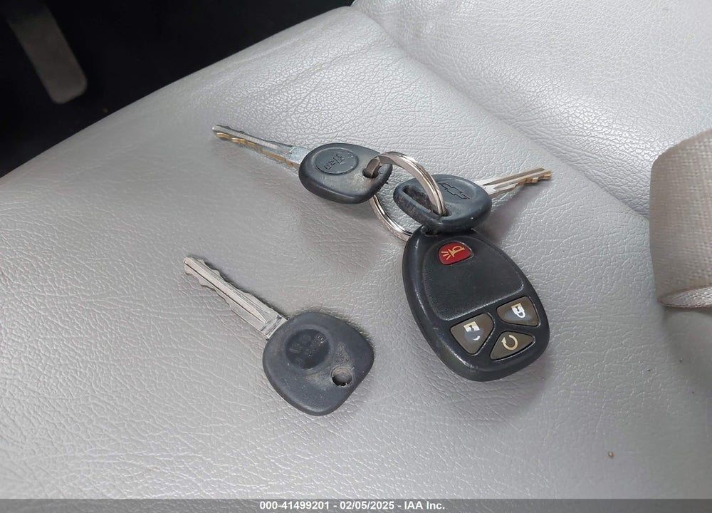 2008 CHEVROLET SILVERADO VIN: 2GCEK13J781262883