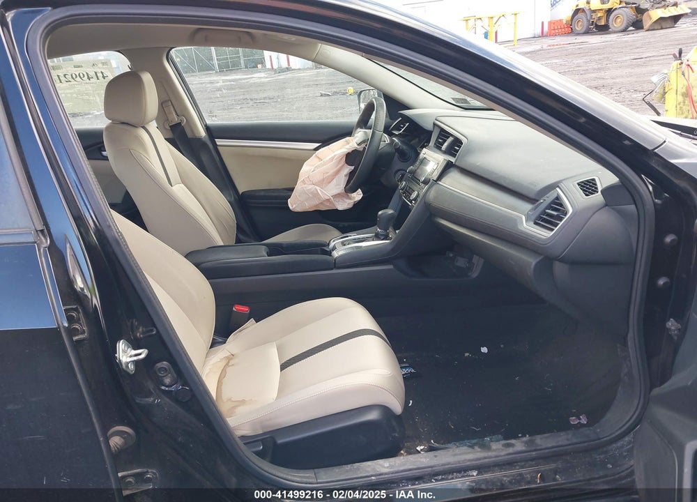 2017 HONDA CIVIC LX VIN: 2HGFC2F53HH547028