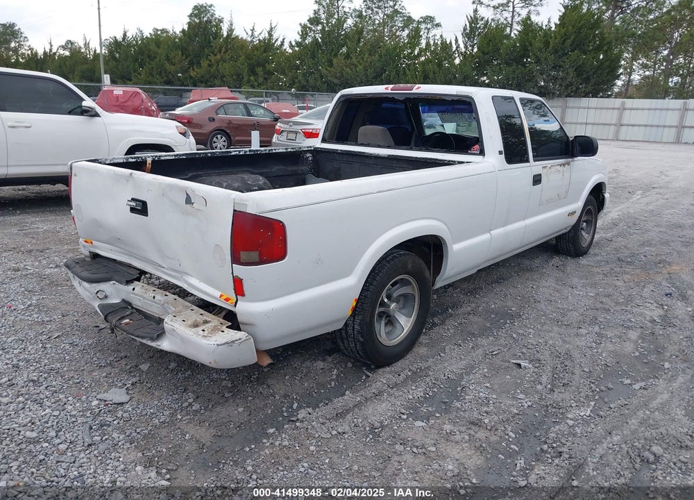 2002 CHEVROLET S-10 LS VIN: 1GCCS19W628251386