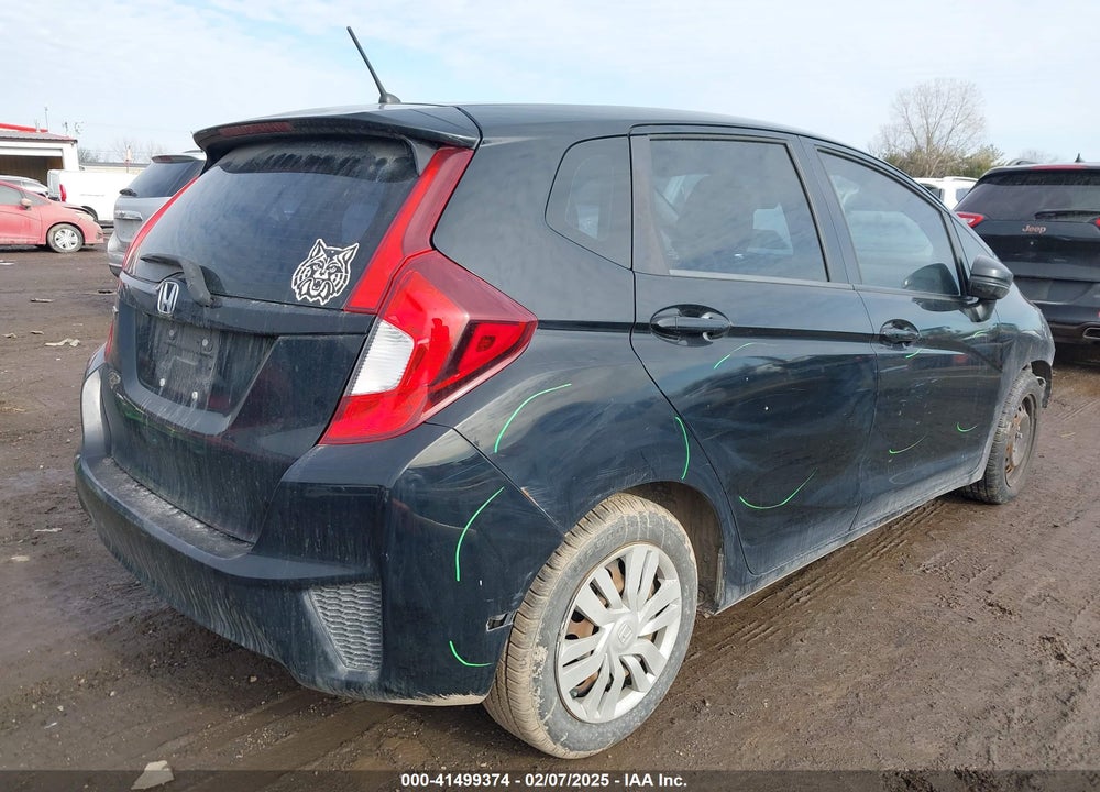 2015 HONDA FIT VIN: 3HGGK5H50FM768011