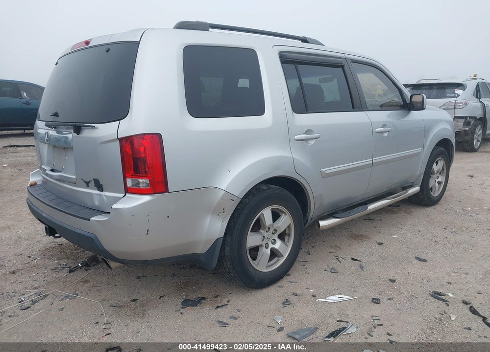 2010 HONDA PILOT EX VIN: 5FNYF3H41AB003681
