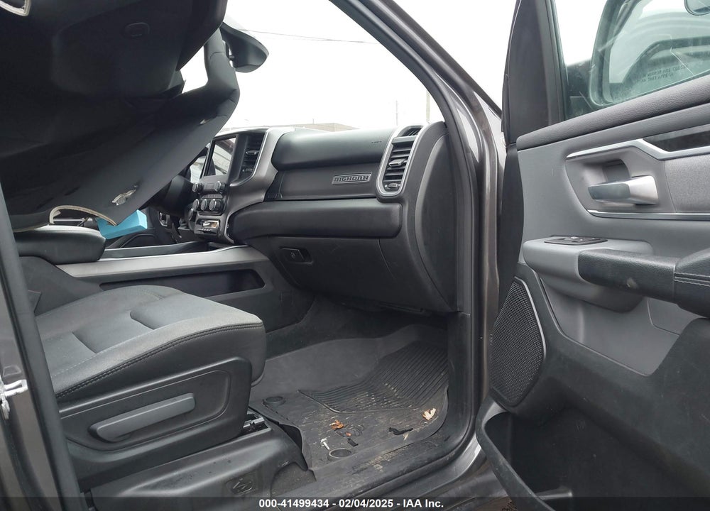 2021 RAM 1500 VIN: 1C6SRFFT1MN670255