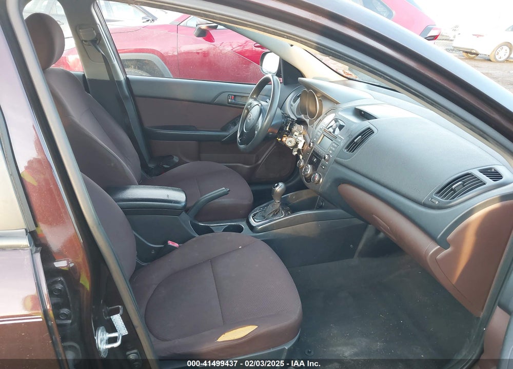 2011 KIA FORTE VIN: KNAFU4A23B5357035