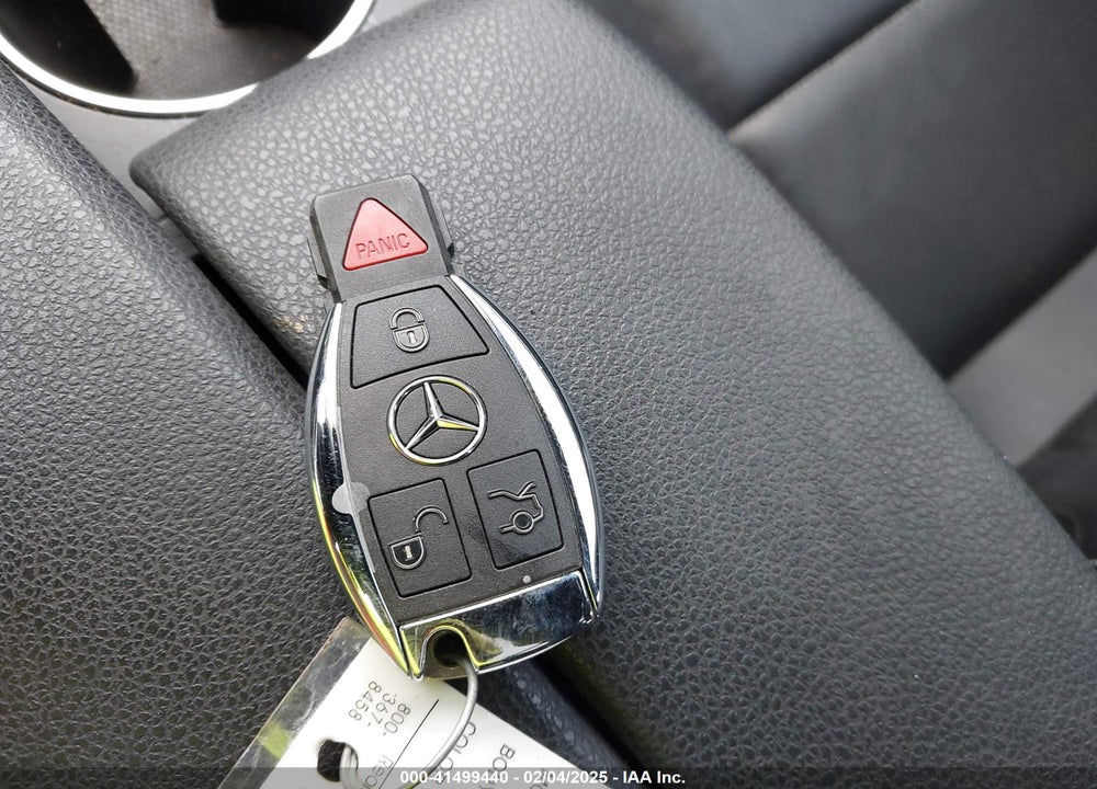 2013 MERCEDES-BENZ C VIN: WDDGJ4HB6DG011970