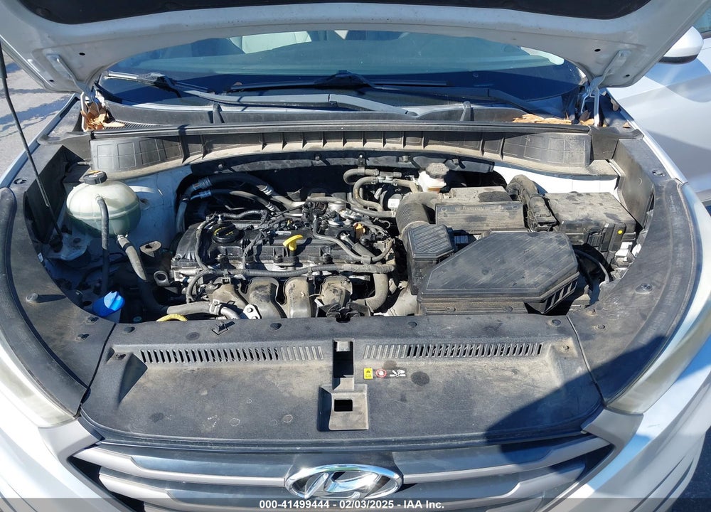2016 HYUNDAI TUCSON SE VIN: KM8J33A48GU088308