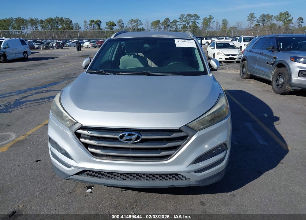 2016 HYUNDAI TUCSON SE VIN: KM8J33A48GU088308