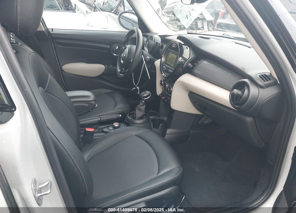2017 MINI HARDTOP VIN: WMWXU1C30H2F78811