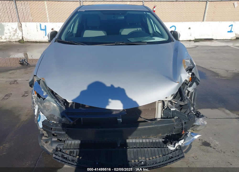 2015 TOYOTA COROLLA LE VIN: 5YFBURHE1FP350656